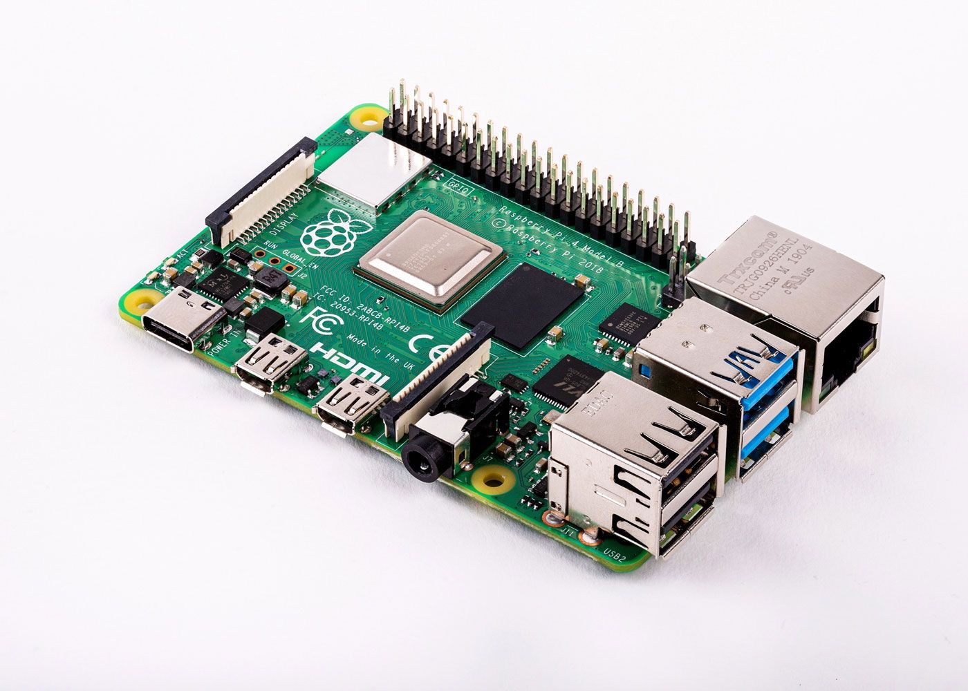 Компьютер Raspberry Pi 4, моде – обзор и цена Pi 4 Case